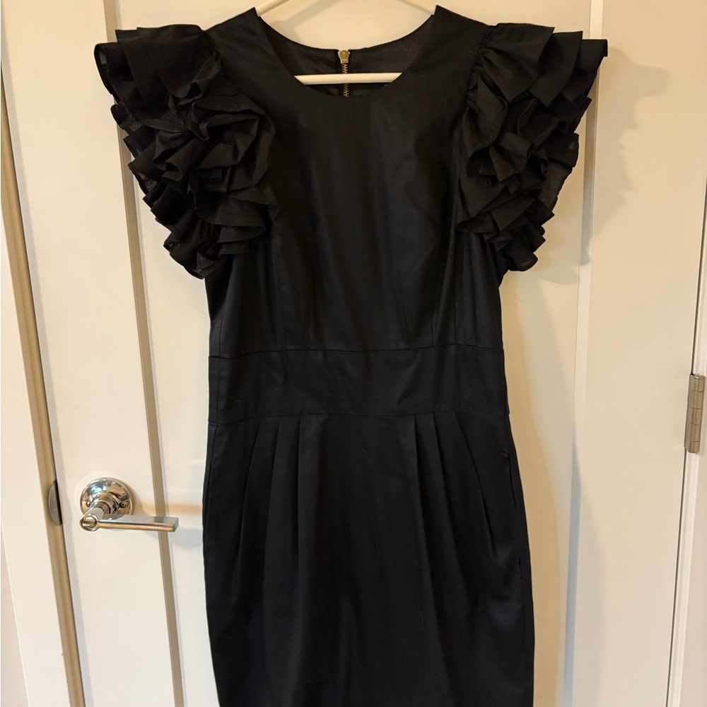 French Connection Black Ruffle Sleeve Cocktail Dress | Exposed Gold Zip | Size 6